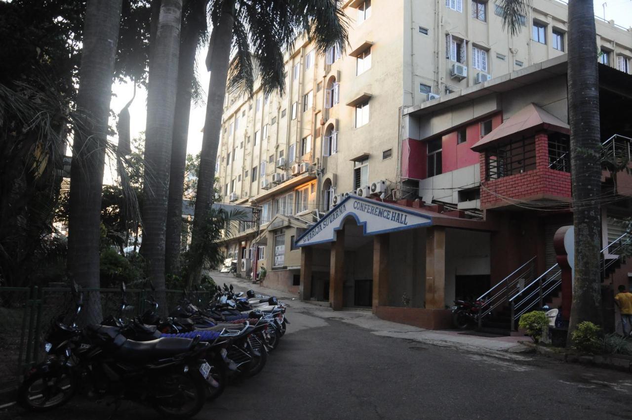 Suvarna Regency Hassan Exterior photo